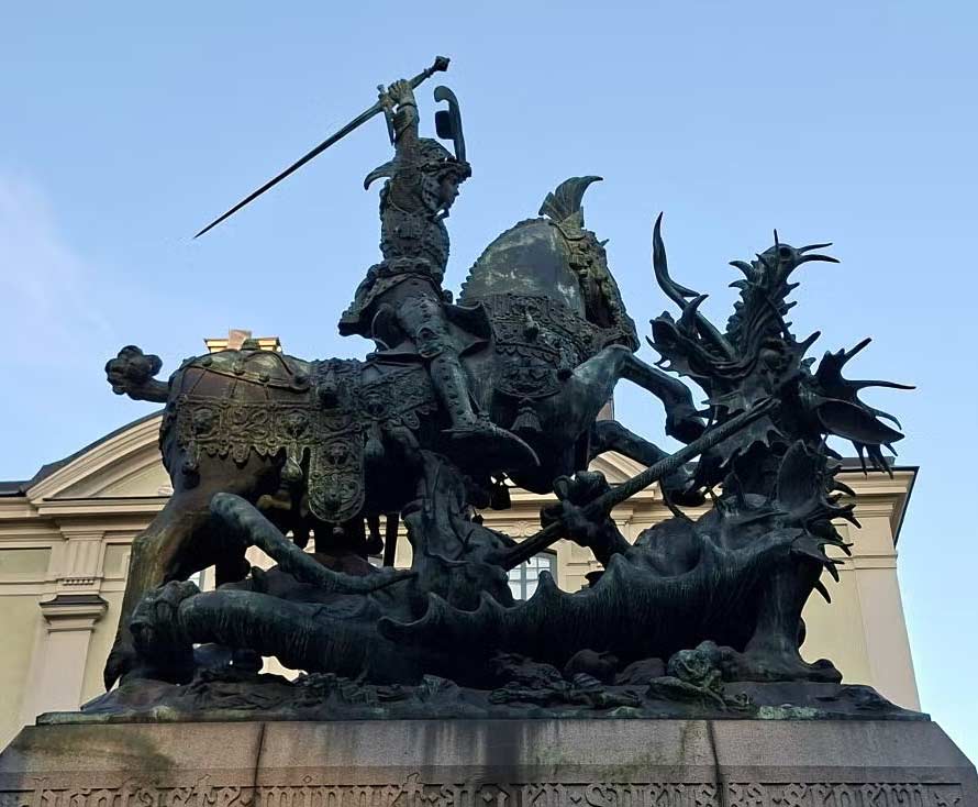Escultura de San Jorge y el dragn de Kopmantorget